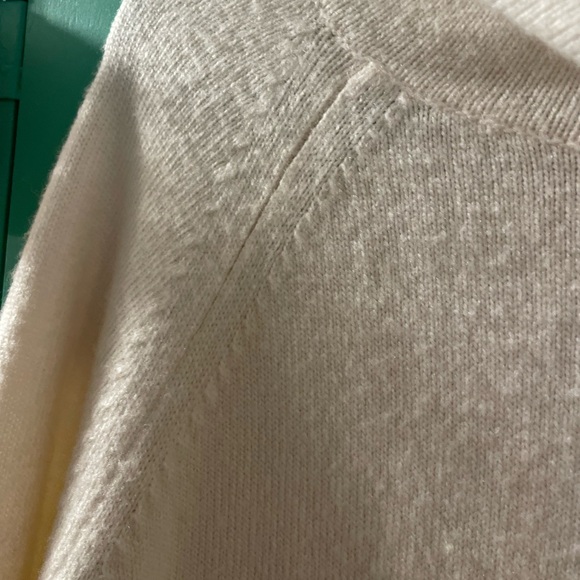 Ann Taylor Sweater - Picture 4 of 8